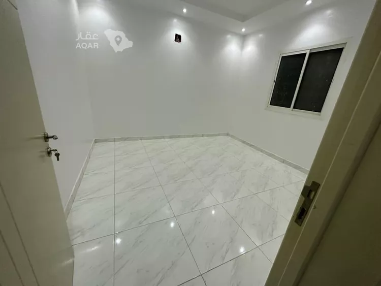 شقة للإيجار في شارع ابن مشرف, حي عكاظ, مدينة الرياض, منطقة الرياض 5