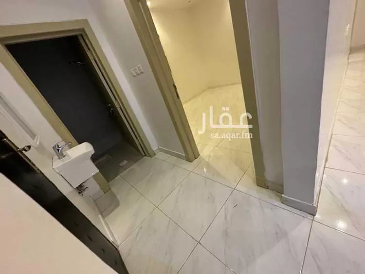 شقة للإيجار في شارع ابن مشرف ، حي عكاظ ، الرياض ، منطقة الرياض صورة 3