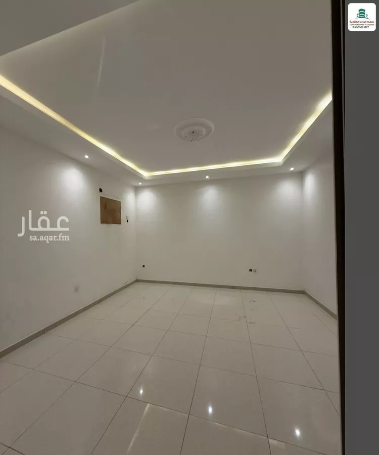 مكتب تجاري للإيجار في شارع الأمير عبد المجيد, حي الصواري, مدينة جدة, منطقة مكة المكرمة صورة 3