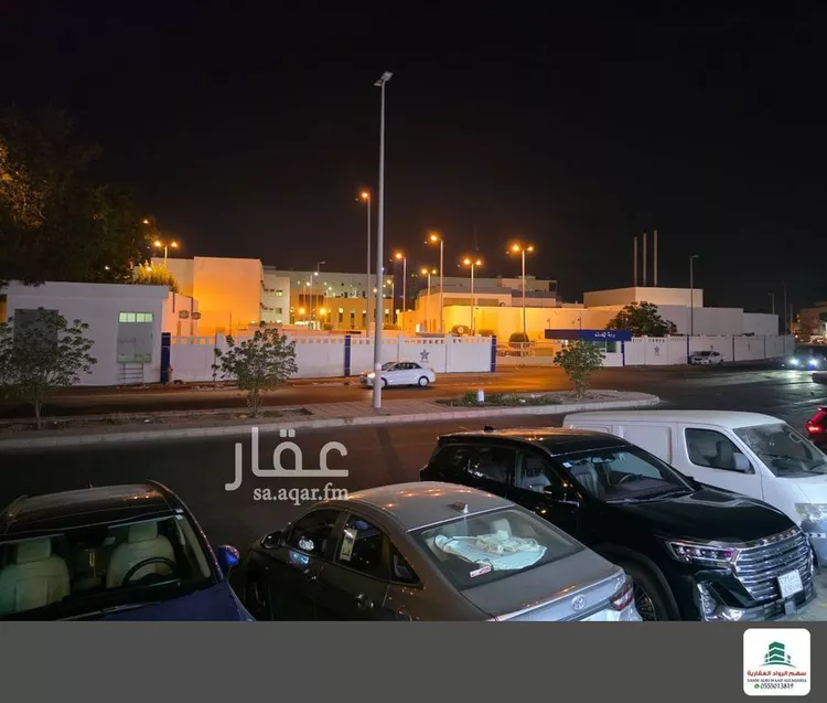 Shop for Rent in Jeddah Al Shera'a صورة 5