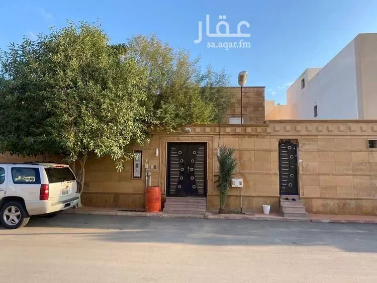 فيلا للبيع في شارع سليمان بن داود, حي النهضة, مدينة بريدة, منطقة القصيم صورة 2