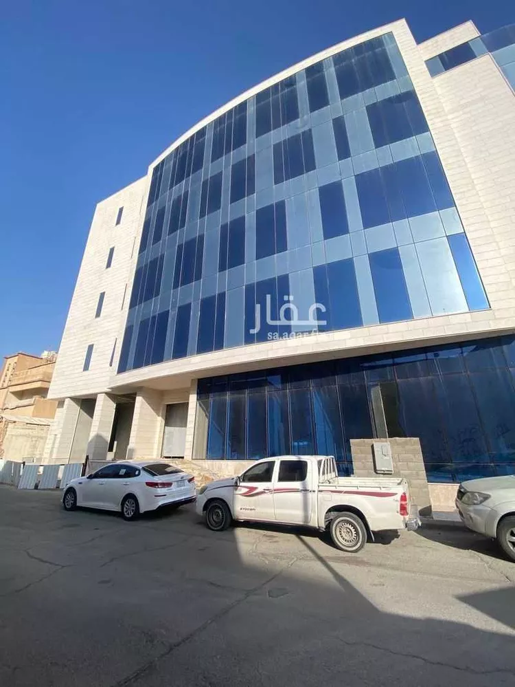 عمارة للإيجار في شارع طريق السفير الشبيلي, حي وسط المدينة, مدينة عنيزة, منطقة القصيم صورة 4