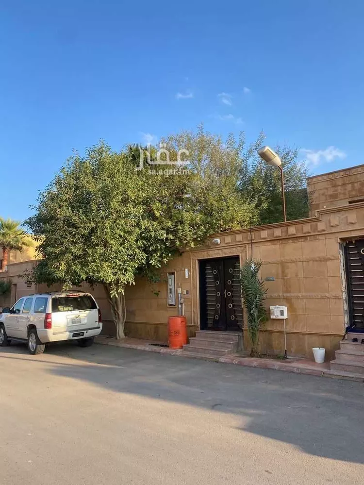 فيلا للبيع في شارع سليمان بن داود, حي النهضة, مدينة بريدة, منطقة القصيم صورة 3