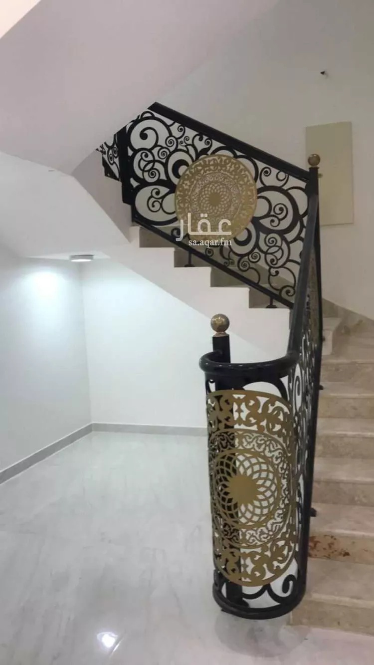 Villa for Sale in Riyadh Al Qadisiyah 9