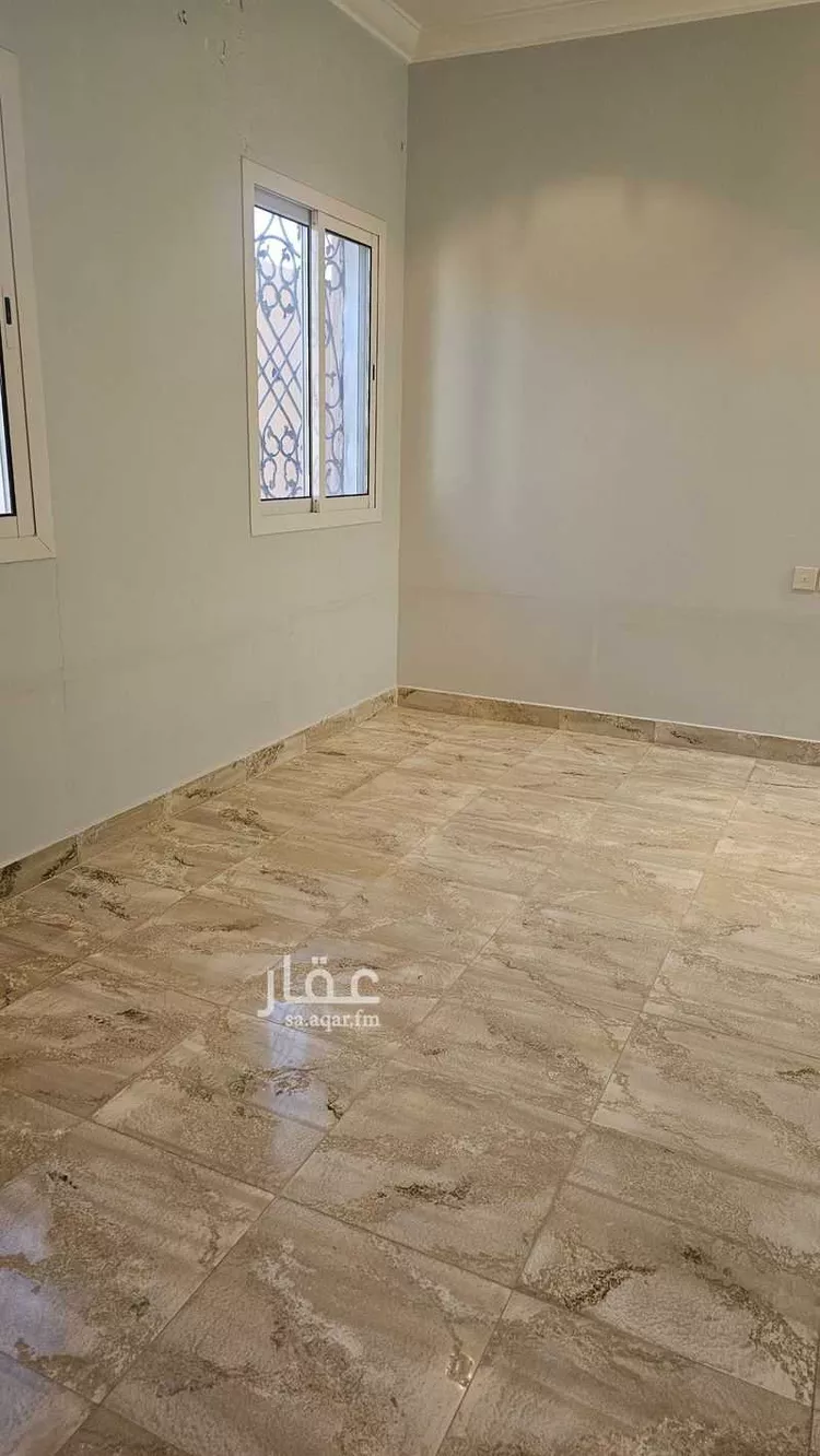 فيلا للبيع في شارع سفيان بن قيس, حي الزهور, مدينة القويعيه, منطقة الرياض