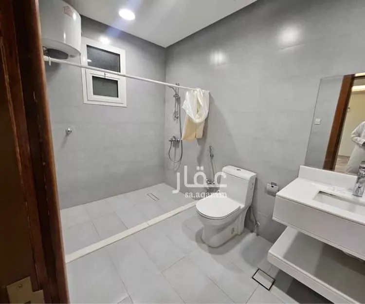Floor for Rent in Riyadh Al Yasmin 10