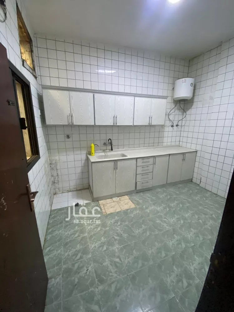 شقة للإيجار في شارع ابو القاسم المازني, حي الجلوية, مدينة الدمام, المنطقة الشرقية 9