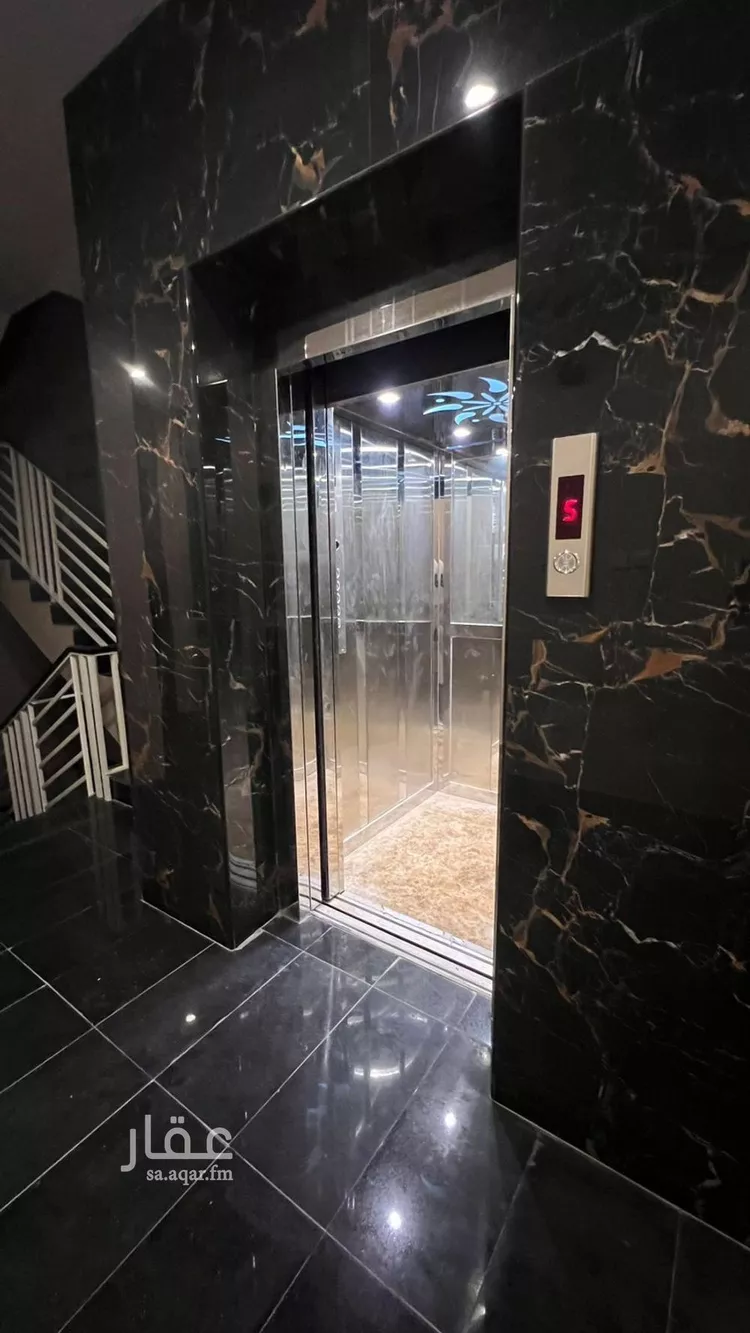 عمارة للبيع في شارع الامير محمد ابن نايف ابن عبدالعزيز, حي البندرية, مدينة الخبر, المنطقة الشرقية صورة 2