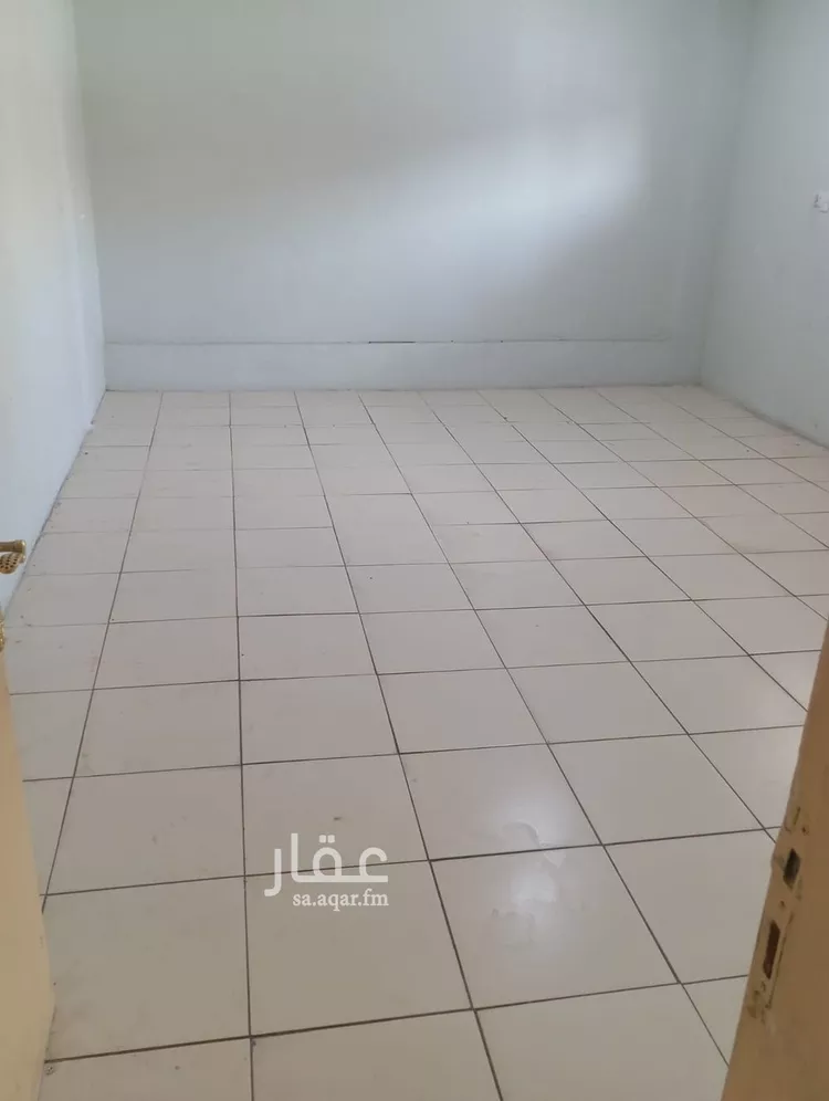 شقة للإيجار في شارع الامير عبد الله بن جلوي, حي الجلوية, مدينة الدمام, المنطقة الشرقية صورة 3