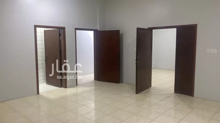 عمارة للإيجار في شارع ابو القاسم المازني, حي الجلوية, مدينة الدمام, المنطقة الشرقية صورة 3
