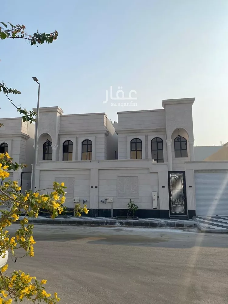 فيلا للبيع في شارع القيصومه, حي الصواري, مدينة الخبر, المنطقة الشرقية