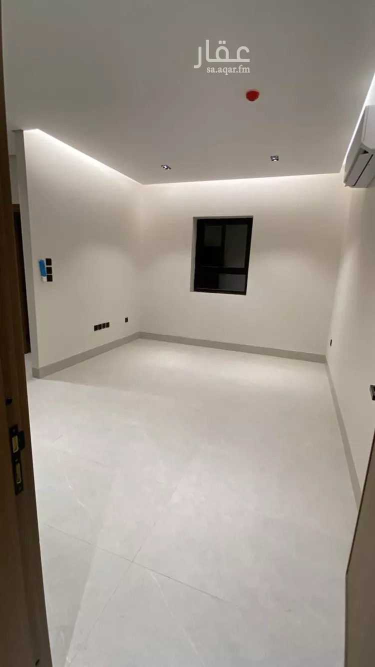 عمارة للإيجار في شارع 12ب, حي هجر, مدينة الدمام, المنطقة الشرقية صورة 2