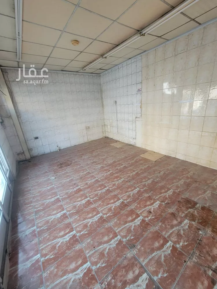 محل للإيجار في شارع ابو القاسم المازني, حي الجلوية, مدينة الدمام, المنطقة الشرقية صورة 4