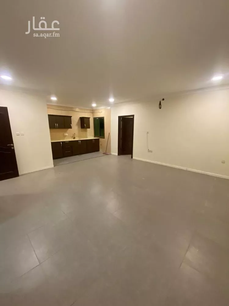 Building for Rent in Dammam Ash Shulah صورة 2