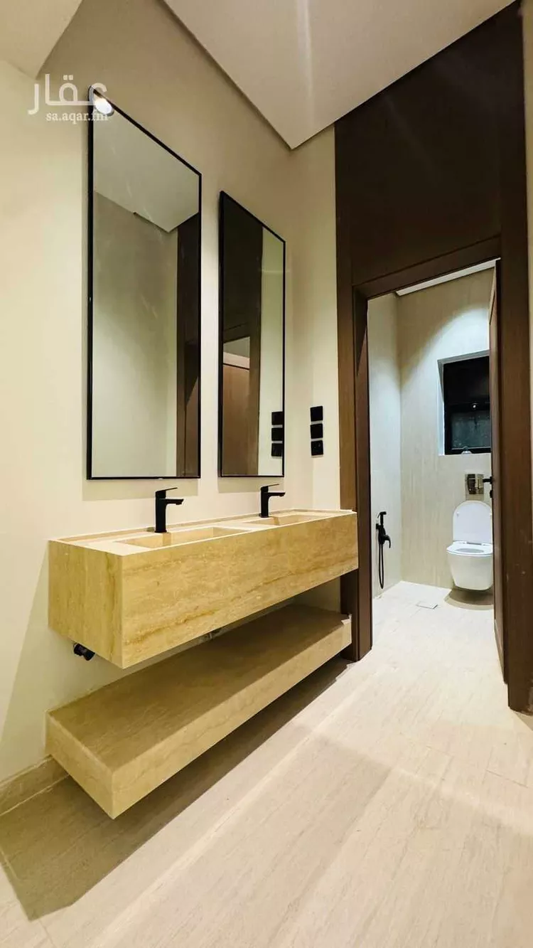 Villa for Sale in Al Hofuf Jonob Mansobi Al Taleem