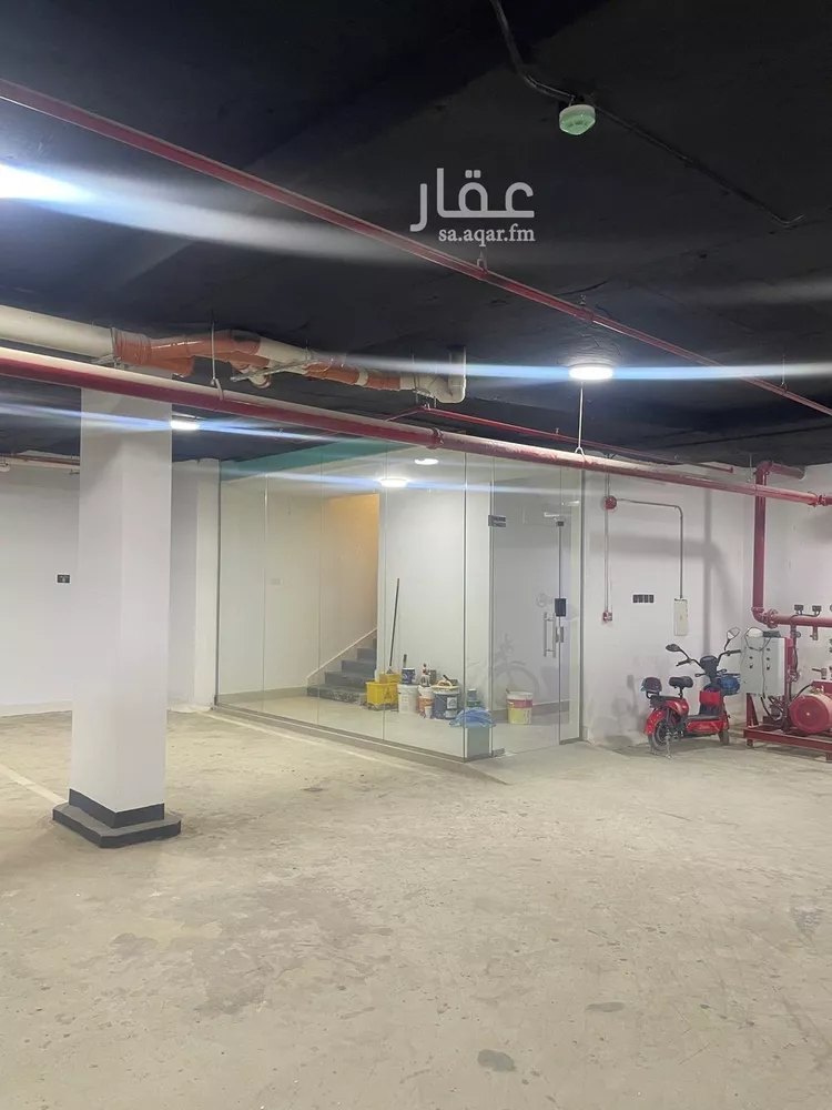 عمارة للبيع في شارع عمير بن سنان بن عرفطة, حي المهدية, مدينة الرياض, منطقة الرياض 7