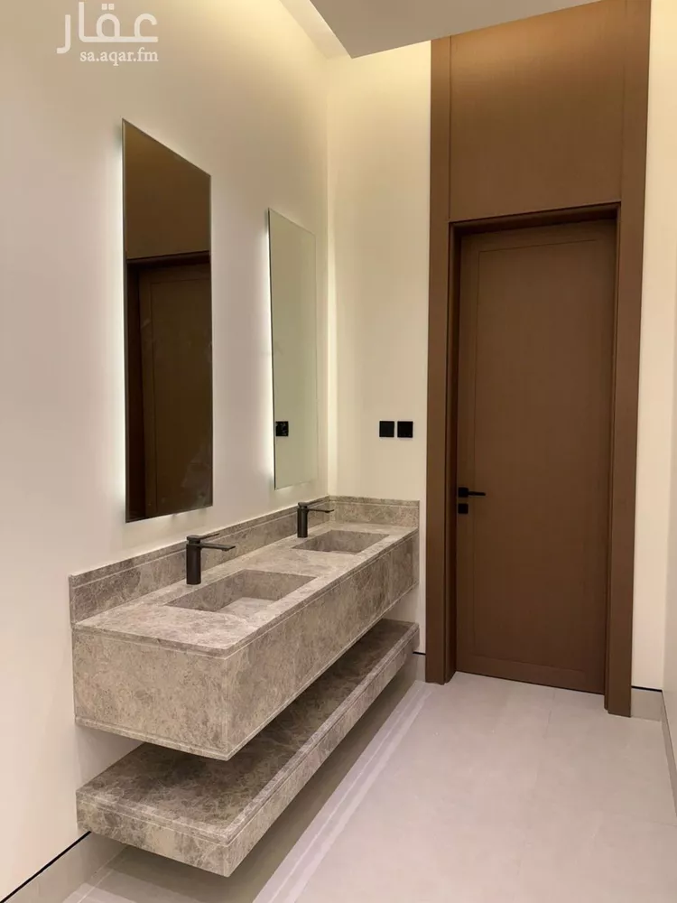 Villa for Sale in Riyadh Al Mahdiyah صورة 3