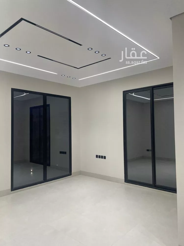 فيلا للبيع في شارع عمرو بن مرزوق, حي المهدية, مدينة الرياض, منطقة الرياض 8