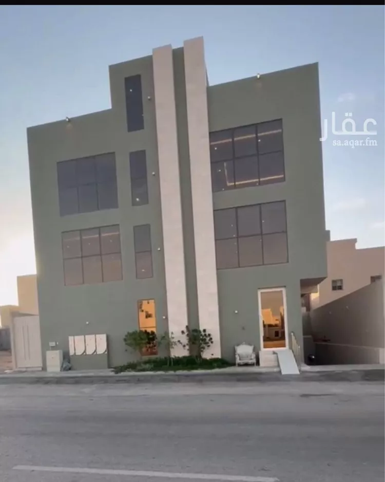 عمارة للبيع في شارع زينب بنت أبي سلمة, حي المهدية, مدينة الرياض, منطقة الرياض 16