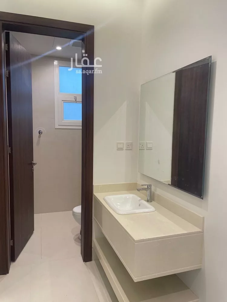 عمارة للبيع في شارع زينب بنت أبي سلمة, حي المهدية, مدينة الرياض, منطقة الرياض 7