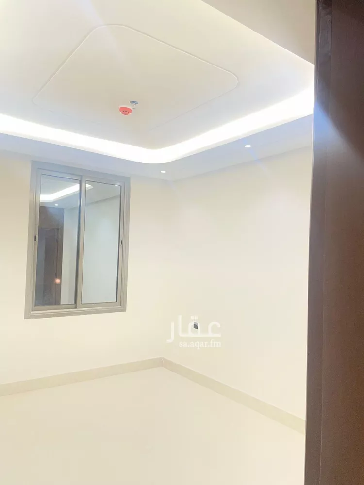 عمارة للبيع في شارع عمير بن سنان بن عرفطة, حي المهدية, مدينة الرياض, منطقة الرياض 9