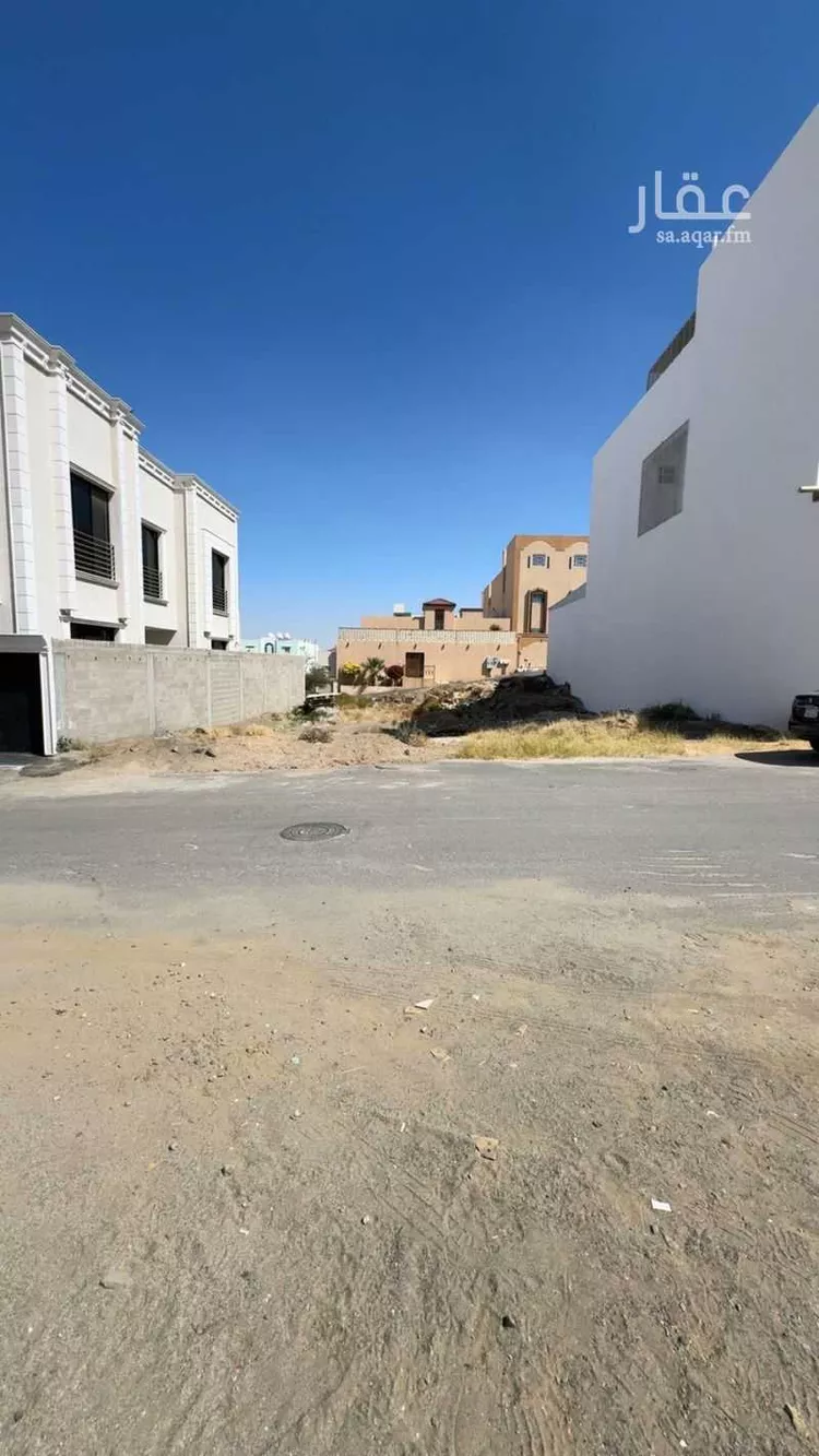 أرض للبيع في شارع وادي الاوطاس, حي الروضة, مدينة أبها, منطقة عسير