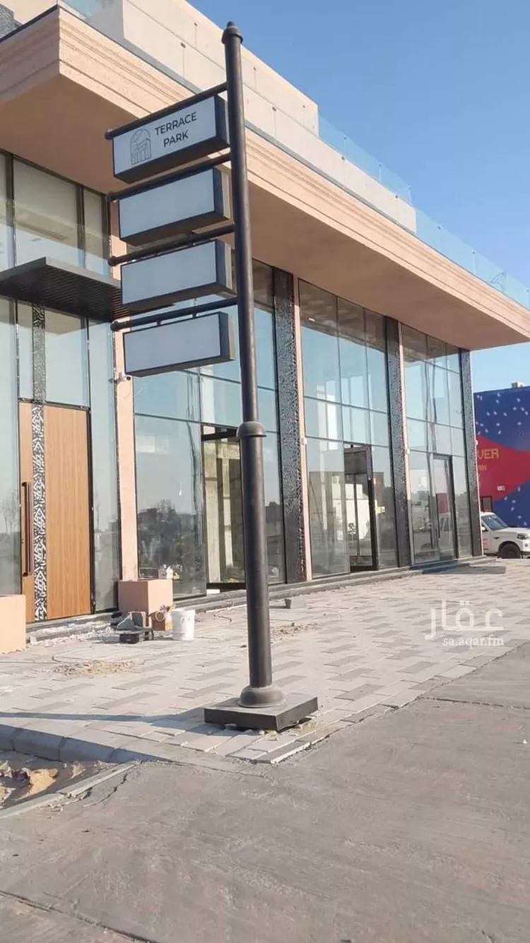 محل للإيجار في شارع محمد بن سعيد المسلم, حي الحمراء الثالث, مدينة الاحساء, المنطقة الشرقية