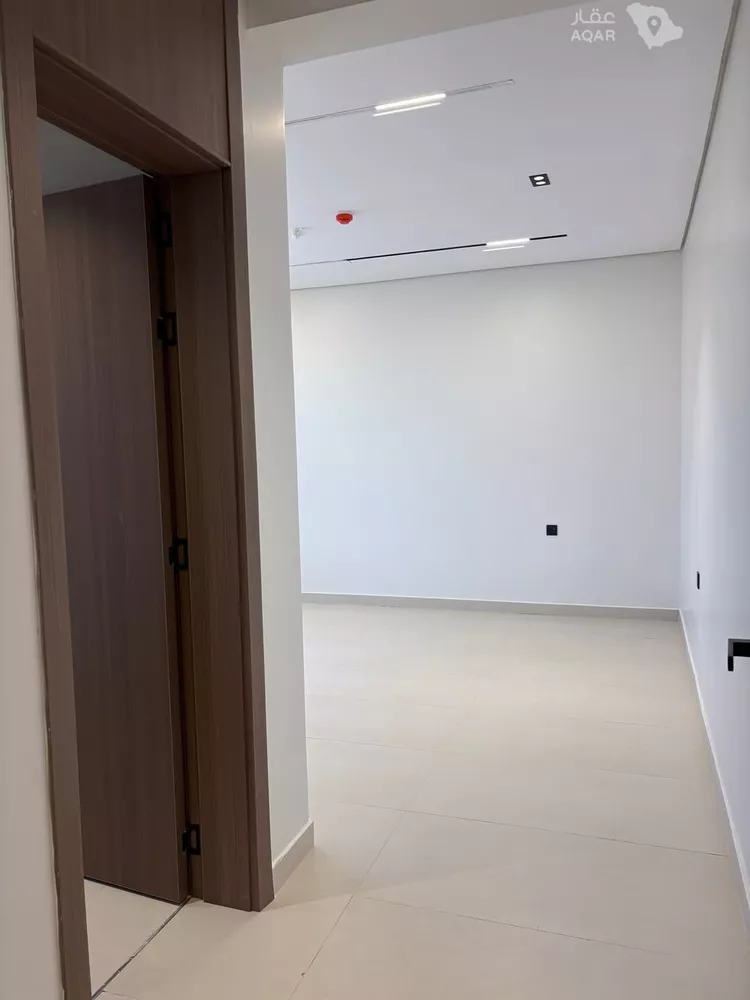شقة للبيع في شارع الشيخ عبدالرحمن بن اسحاق بن عبدالرحمن, حي المنار, مدينة الرياض, منطقة الرياض 11