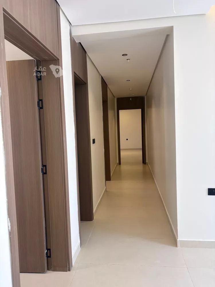 شقة للبيع في شارع الشيخ عبدالرحمن بن اسحاق بن عبدالرحمن, حي المنار, مدينة الرياض, منطقة الرياض 12