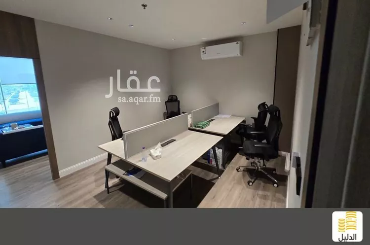 مكتب تجاري للإيجار في null صورة 5