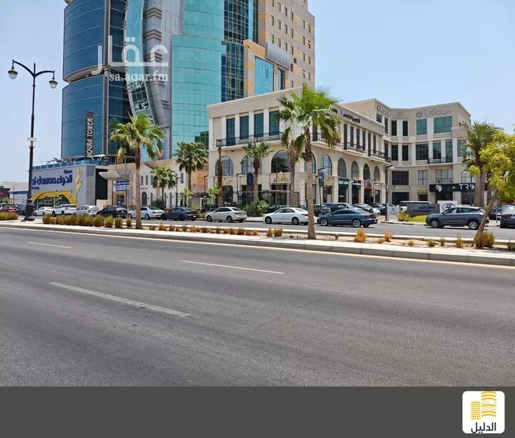محل للإيجار في شارع الامير تركي, حي الكورنيش, مدينة الخبر, المنطقة الشرقية