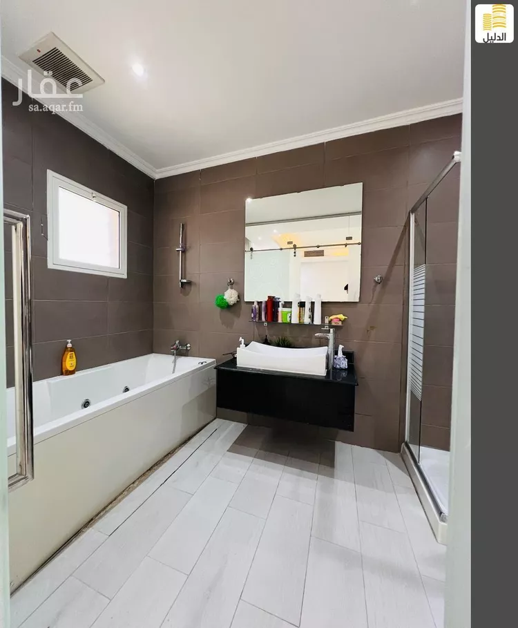 فيلا للإيجار في شارع ليث الحمامي, حي الراكة الجنوبية, مدينة الخبر, المنطقة الشرقية صورة 5