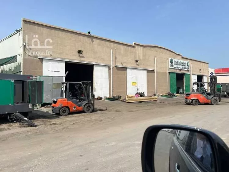 مستودع للإيجار في حي ابن سيناء, مدينة الخبر, المنطقة الشرقية