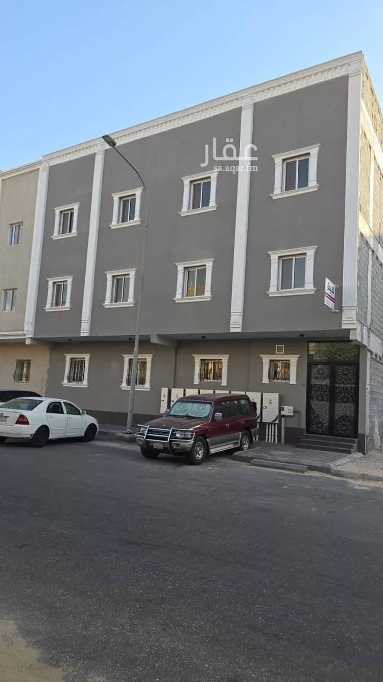عمارة للإيجار في شارع الثامن عشر, حي الخبر الجنوبية, مدينة الخبر, المنطقة الشرقية صورة 2