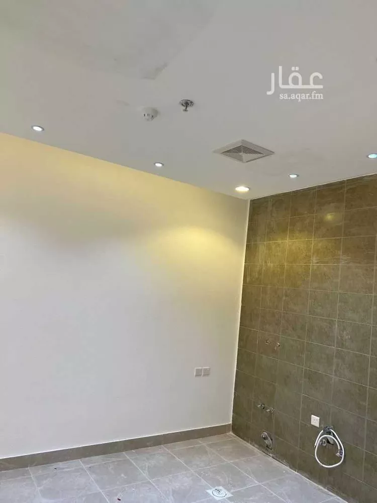عمارة للإيجار في حي المحالة ، أبها ، منطقة عسير