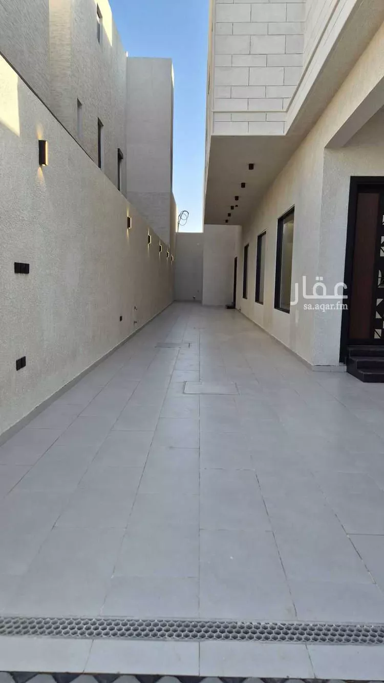 فيلا للبيع في شارع احمد بن عبداللطيف السنبسي, حي العارض, مدينة الرياض, منطقة الرياض صورة 3