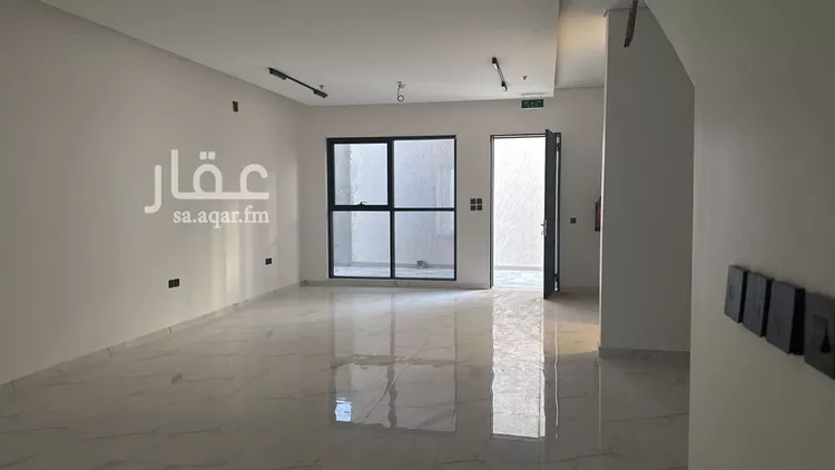 فيلا للإيجار في شارع الشرق, حي النرجس, مدينة الرياض, منطقة الرياض صورة 2