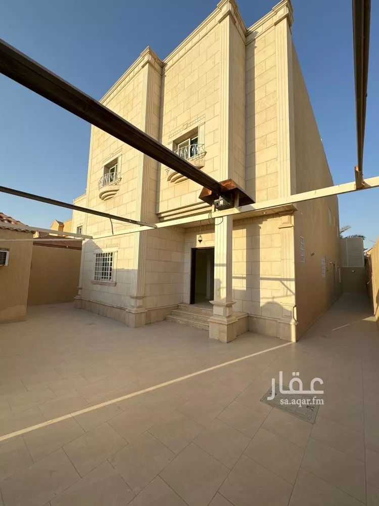 فيلا للإيجار في شارع البلدة, حي الحمراء, مدينة الرياض, منطقة الرياض صورة 2