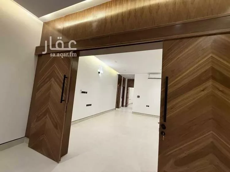 دور للبيع في شارع رافع ابن مالك, حي نوارة, مدينة المزاحميه, منطقة الرياض صورة 2