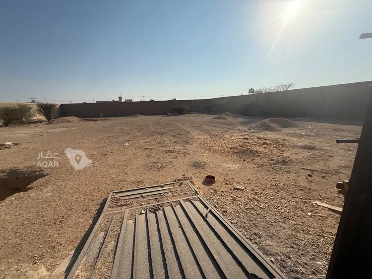 Land for Sale in Al Muzahimiyah Hazlulah