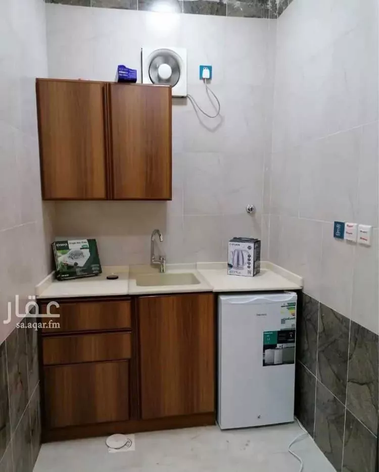 عمارة للإيجار في شارع طريق عامر بن فهيره, حي النعيم, مدينة رابغ, منطقة مكة المكرمة صورة 2