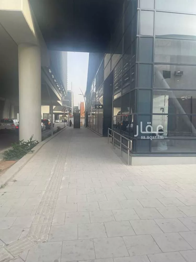 محل للإيجار في شارع عبدالرحمن الناصر, حي الملك فيصل, مدينة الرياض, منطقة الرياض صورة 2
