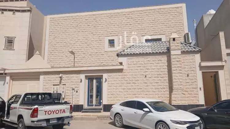 فيلا للبيع في شارع عبدالله بن أبي حسان, حي المهدية, مدينة الرياض, منطقة الرياض صورة 5