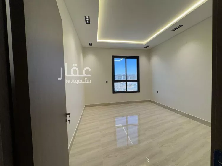 فيلا للبيع في شارع محمد الطائي, حي الرمال, مدينة الرياض, منطقة الرياض صورة 3