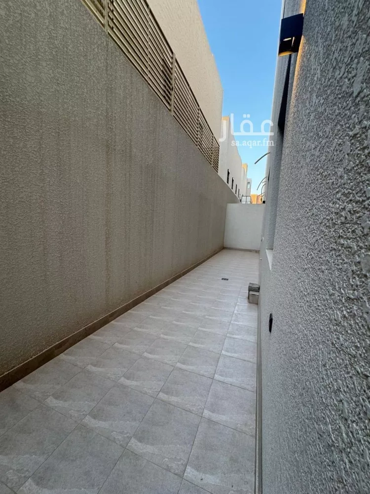 شقة للبيع في شارع مطلق بن صالح بن مطلق, حي إشبيلية, مدينة الرياض, منطقة الرياض 16
