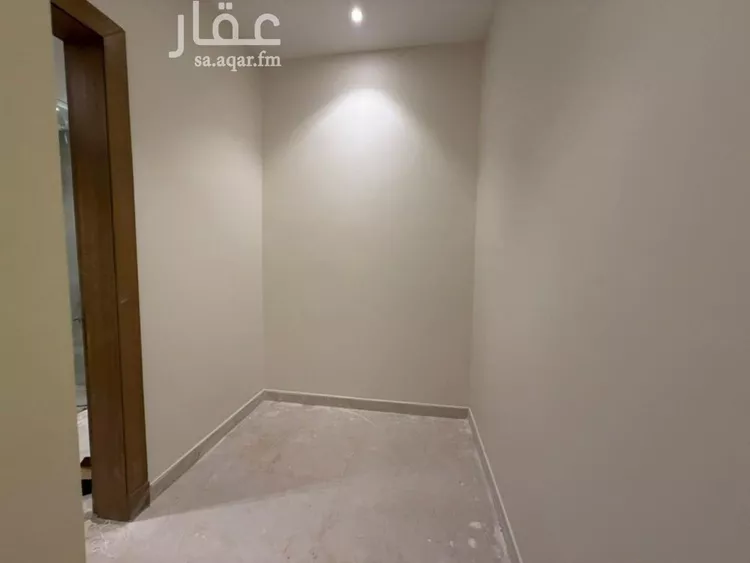 Villa for Sale in Riyadh Al Yarmouk 10