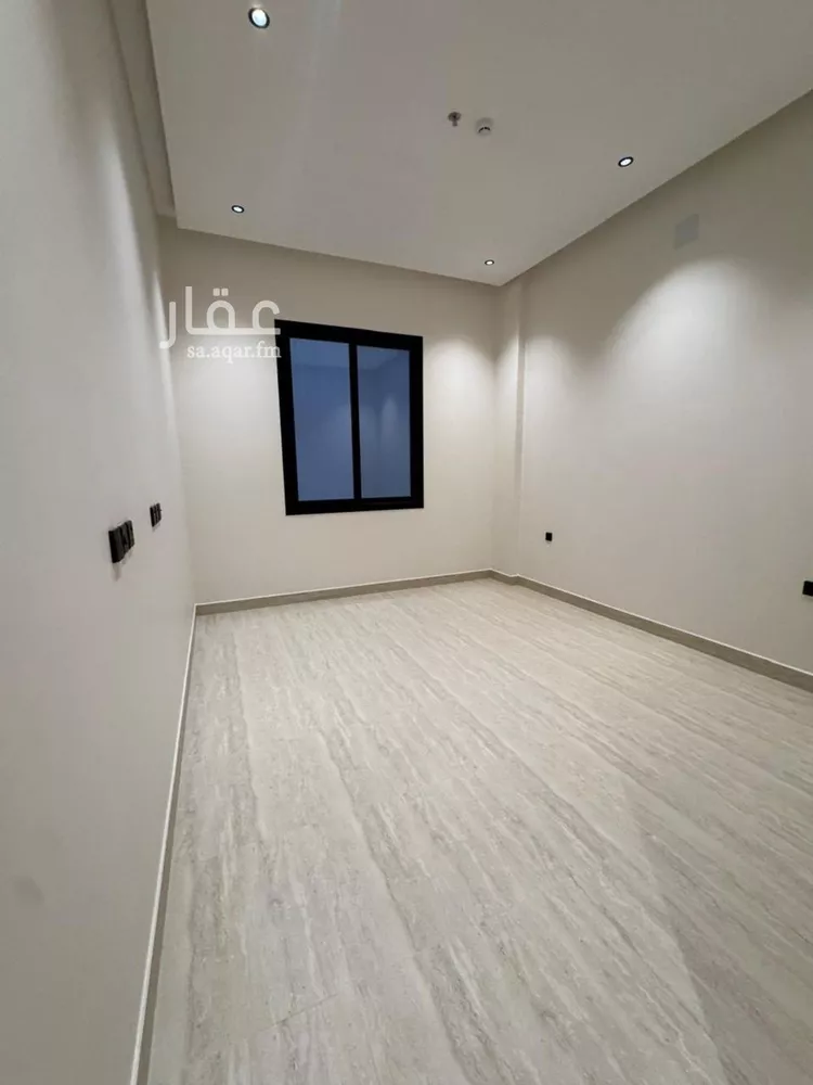 شقة للبيع في شارع مطلق بن صالح بن مطلق, حي إشبيلية, مدينة الرياض, منطقة الرياض 12