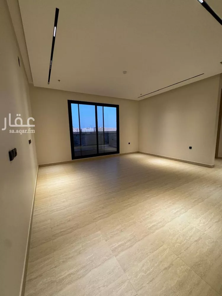 شقة للبيع في شارع مطلق بن صالح بن مطلق, حي إشبيلية, مدينة الرياض, منطقة الرياض 12