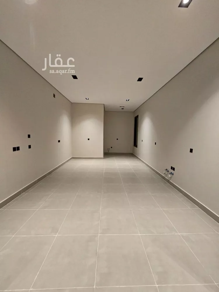 Floor for Sale in Riyadh Al Yarmouk 9