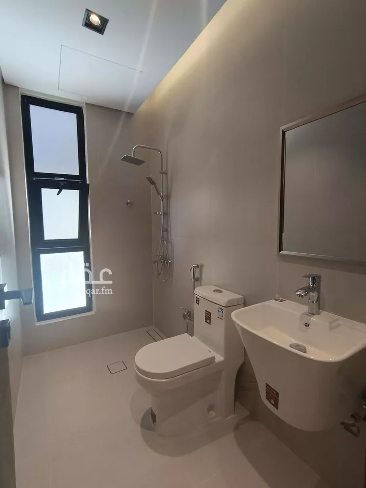 فيلا للبيع في شارع الميدان بن صخر, حي الرمال, مدينة الرياض, منطقة الرياض صورة 5